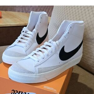 Nike Men’s White High-Top Sneakers with Black Swoosh
